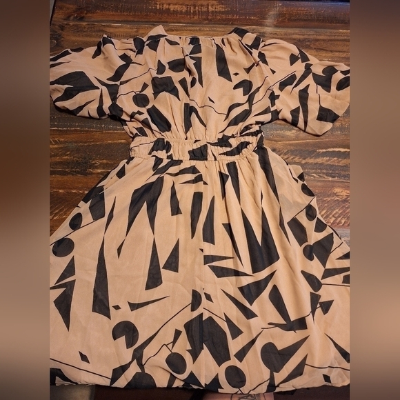 Womens Dress Size Large Pockets Lightweight Flowy Summer Spring Cinched Waist - Picture 5 of 7